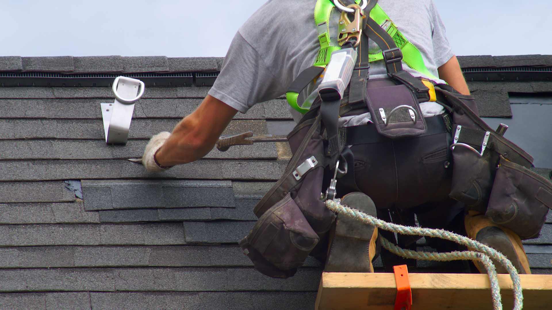 Roofing repair in Southaven, MS